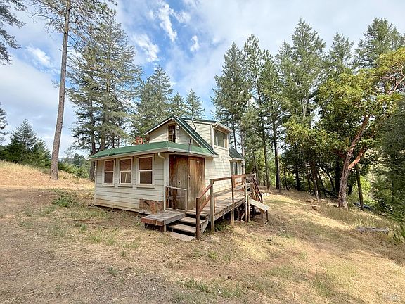 3rd image of 940 Woodman Creek
