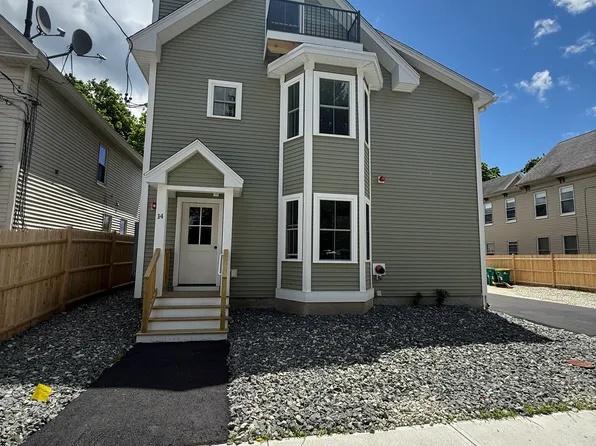 14 Academy St #A, Rochester, NH 03867
