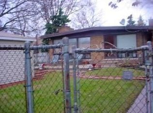 1701 E 83rd Pl, Chicago, IL 60617