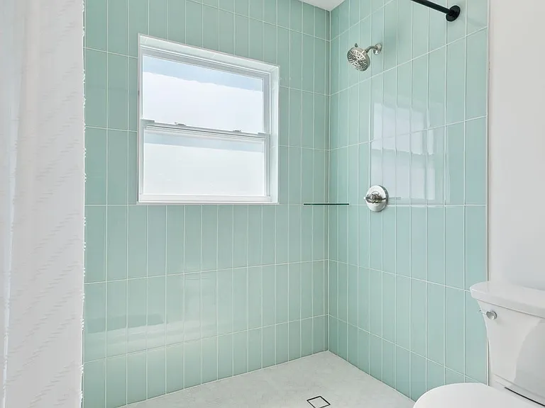 2335 Tropical Shores Dr SE — Photo 13