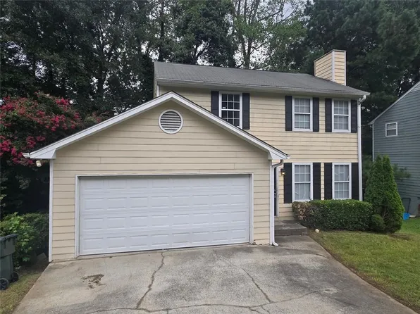 5695 Western Hills Dr, Norcross, GA 30071