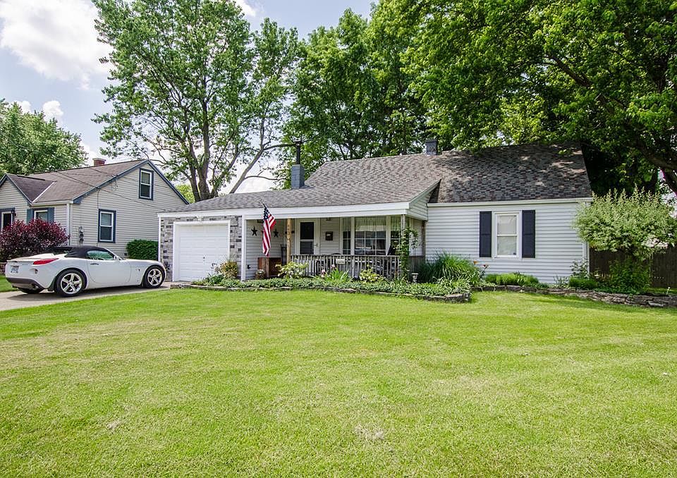 1st image of 443 Lee Ln