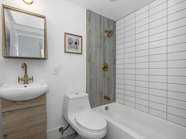 4431 Allison St #6 — Photo 4