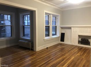 4738 N Beacon St APT 1E, Chicago, IL 60640