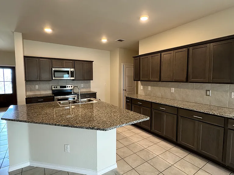311 Milo Way — Photo 5