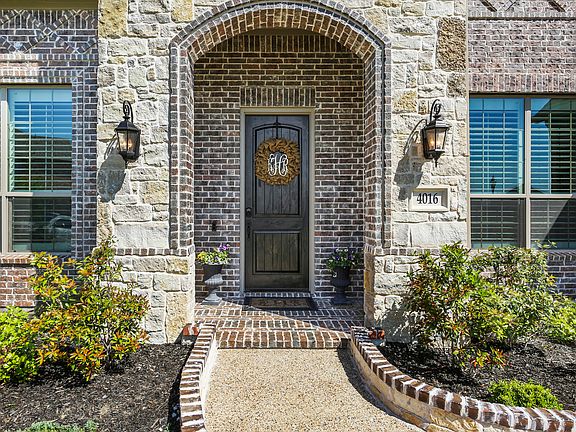 4th image of 4016 Bear Creek Ct