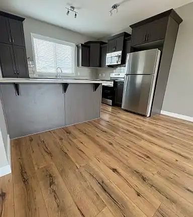 5th image of 127 Greenbury Close #1A