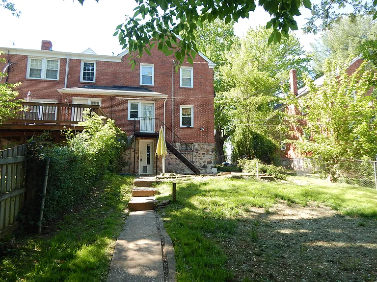 6115 Parkway Dr #1 — Photo 15