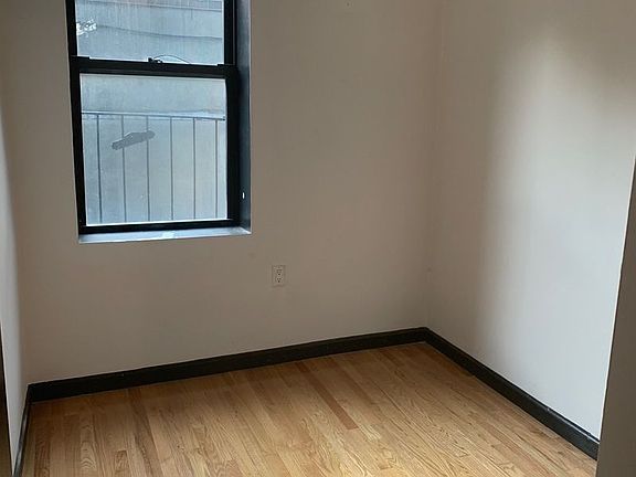 4th image of 1773 1st Ave APT 20