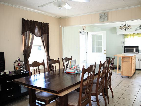 4th image of 10711 Harrison Ln