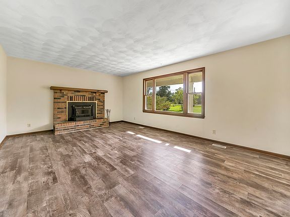 4th image of 6597 E Mount Hope Hwy