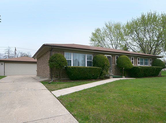 2nd image of 335 Wingate Dr