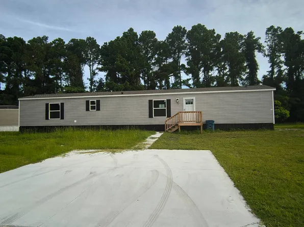145 Merritt Cir, Brunswick, GA 31520