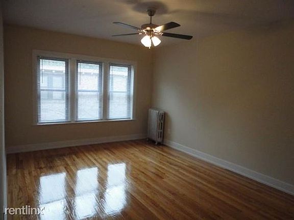 3rd image of 4837 N Wolcott Ave APT 4841-3A