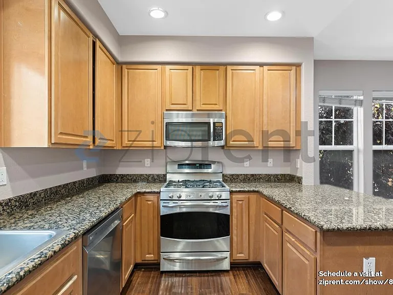 2801 Lavender Ter — Photo 12