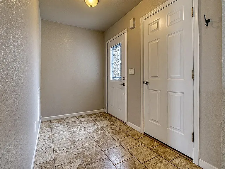 1902 Harvest Moon Dr — Photo 24