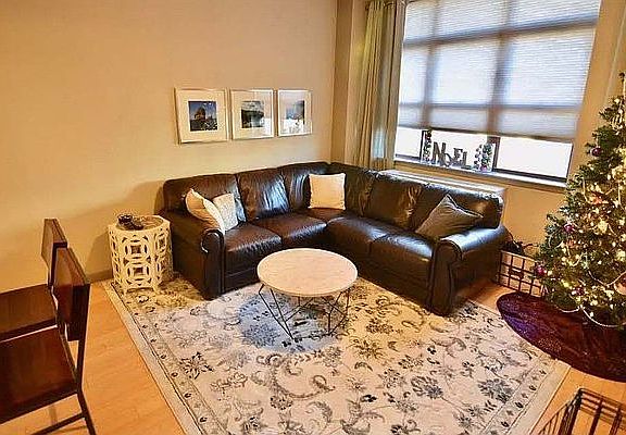 3rd image of 237 W 115th St APT 4A