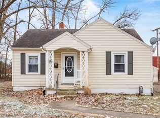 526 Karl Dr, Zanesville, OH 43701