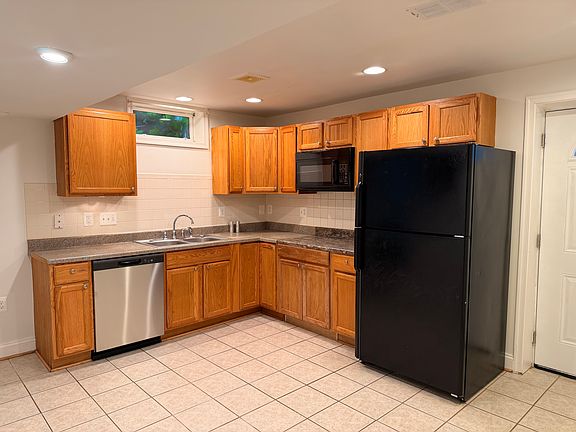 5th image of 7576 Merrymaker Way #7576