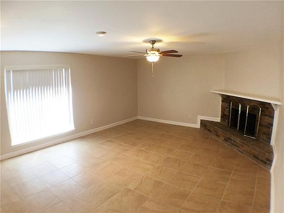 4th image of 1704 Palmwood Trl