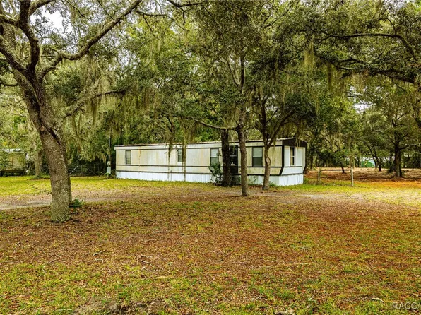 6421 W Appomattox Ln, Homosassa, FL 34448
