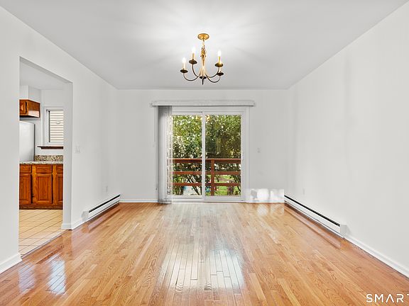 5th image of 38 Maple Tree Avenue #7