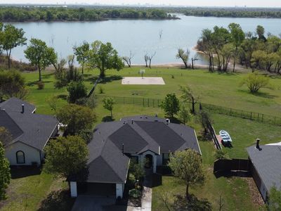 332 Hardwicke Ln, Little Elm, TX, 75068