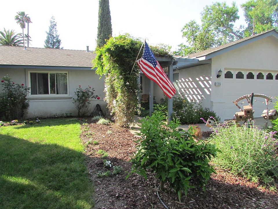 2nd image of 1705 Silvaire Dr