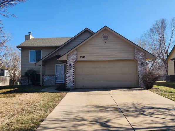 2303 N Parkridge Ct, Wichita, KS 67205