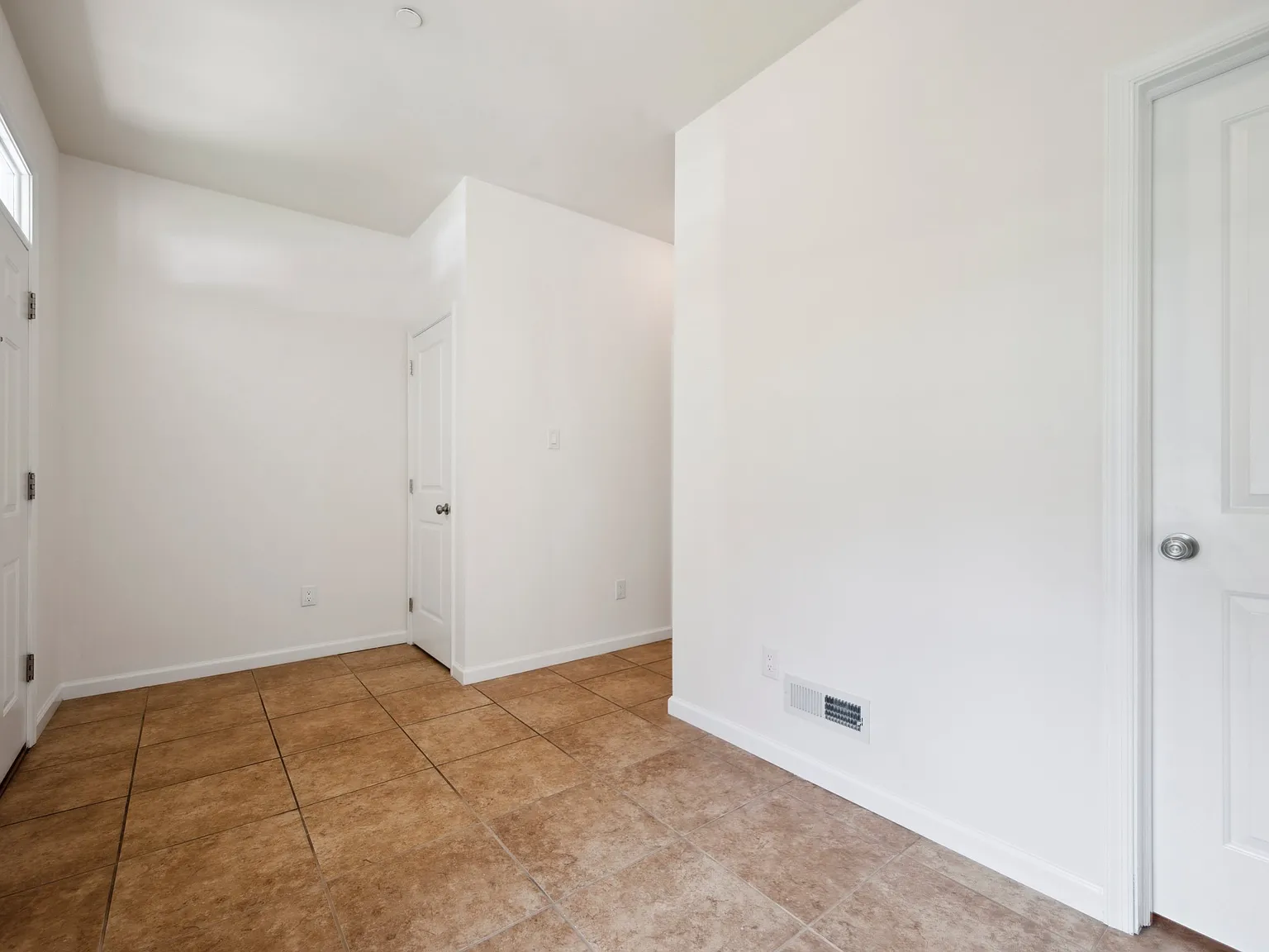2 bed, 1.5 bath, $2,395 — Photo 4