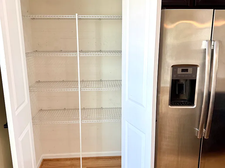 163 Moul Ave - Large Pantry Closet
