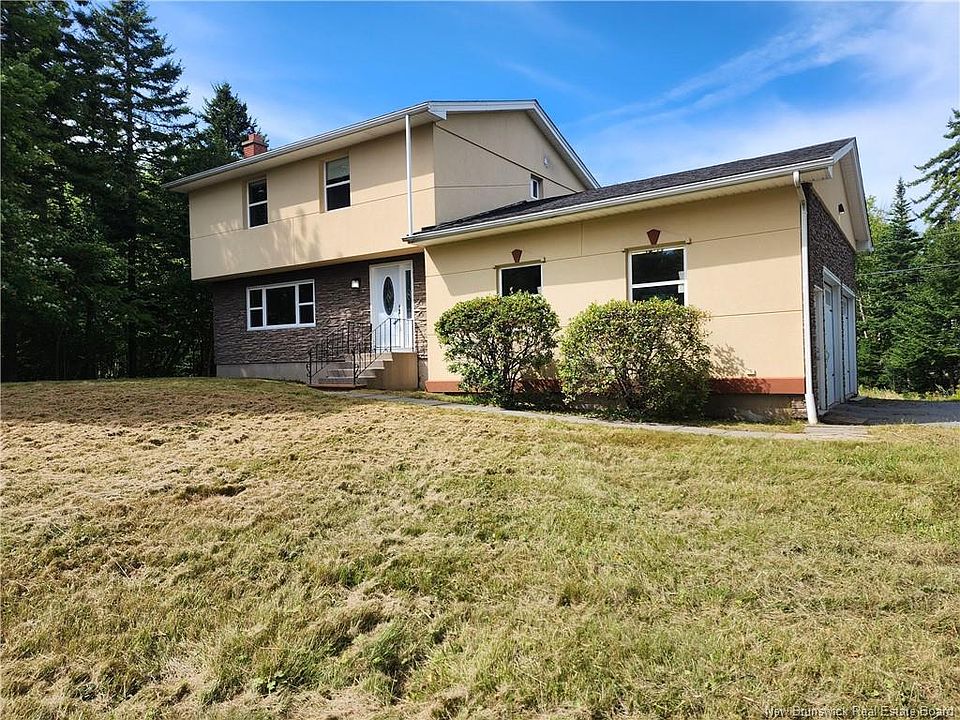 1st image of 6 Charles Cres