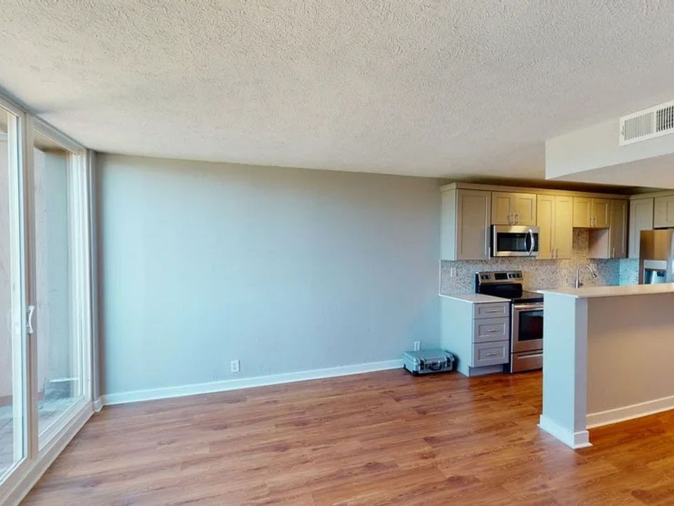 Amber Apartments 1945 Peoria St Aurora CO Zillow