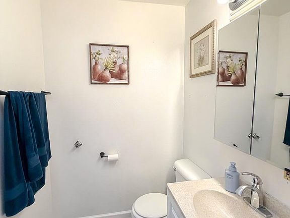 5th image of 14 Chaparral Cir