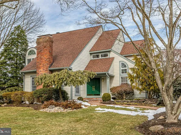 30 Baldwin St, Pennington, NJ 08534