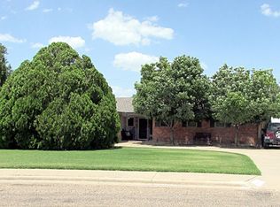802 Normandy St, Dumas, TX 79029