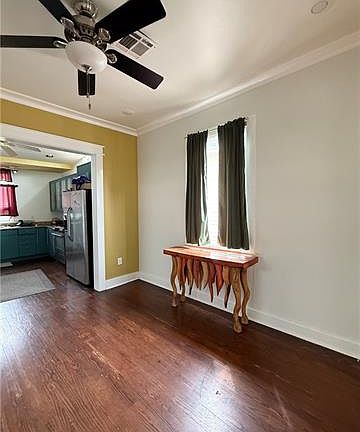 3rd image of 4510 Eden St