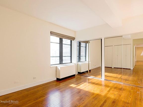 3rd image of 43 W 61st St APT 14A