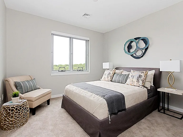 65 E Elizabeth Ave — Photo 9