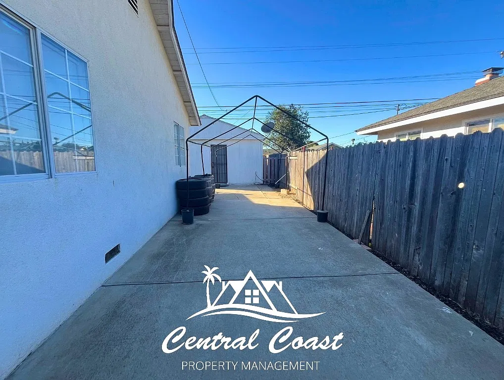 W Creston St, Santa Maria — Photo 1