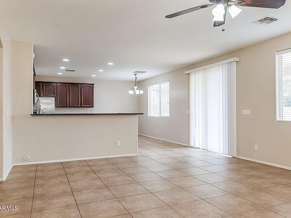 4th image of 19204 N LARIAT Road