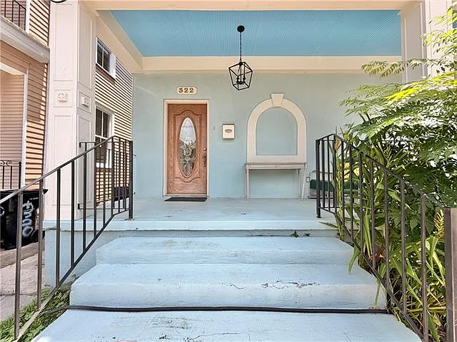 3 bed, 1.5 bath, 1800 sqft, $2,100 — Photo 3