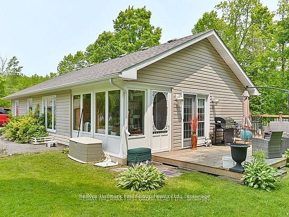 4th image of 1571 Cordova Rd