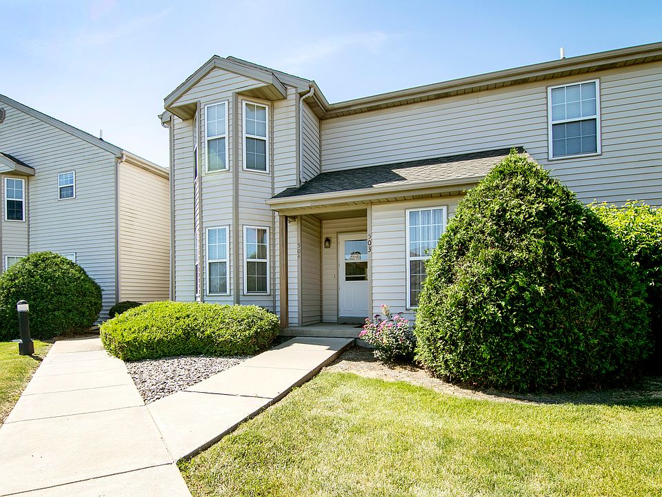 1st image of 504 Huntington Ct #504