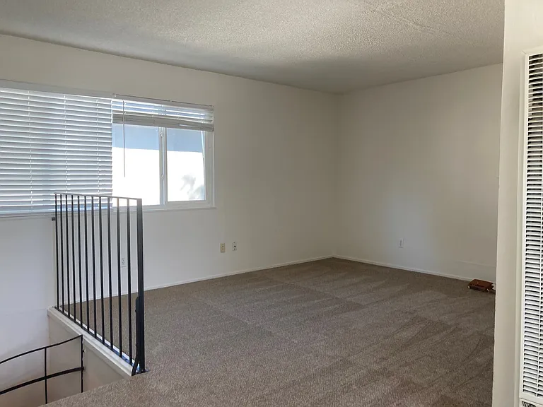 1161 Detroit Ave #6 — Photo 7