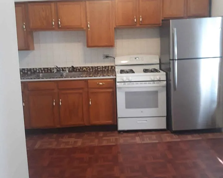 1921 Dewey Ave #1 — Photo 3