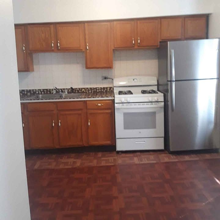 2nd image of 1803 Grey Ave Unit 2