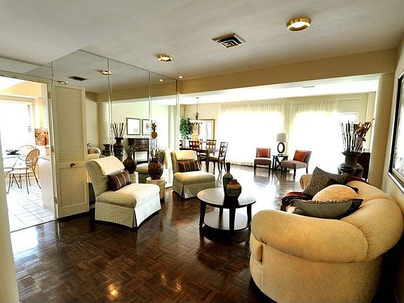 4th image of 6415 Jamieson Ave #101