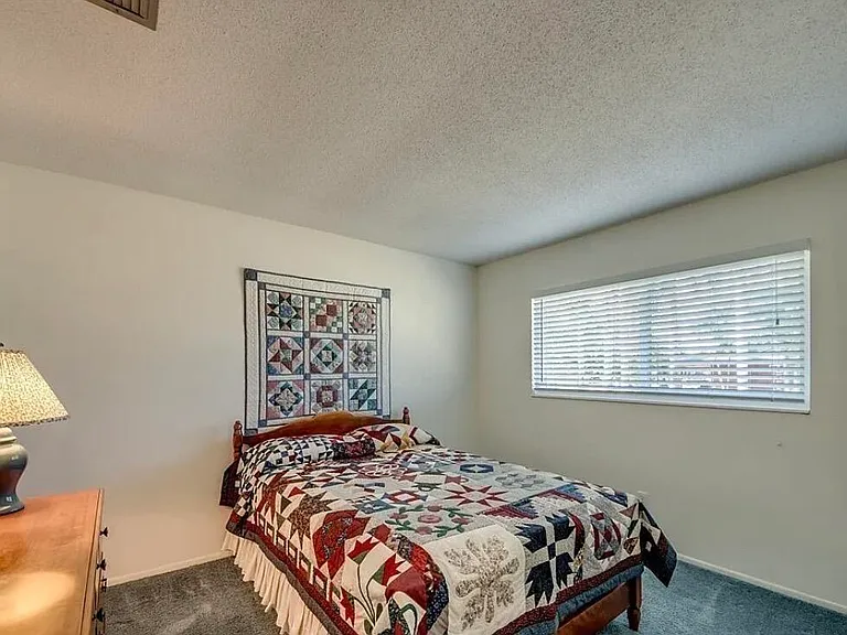 4425 SE 13th Ave — Photo 7
