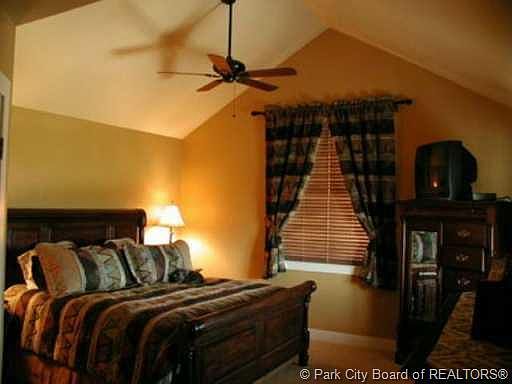 5th image of 5090 Cove Canyon Dr